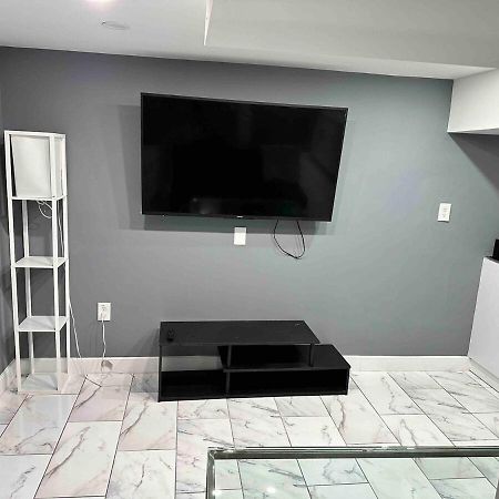 Lovely Basement 1-Bedroom With Free Parking Distrito de Colúmbia Exterior foto